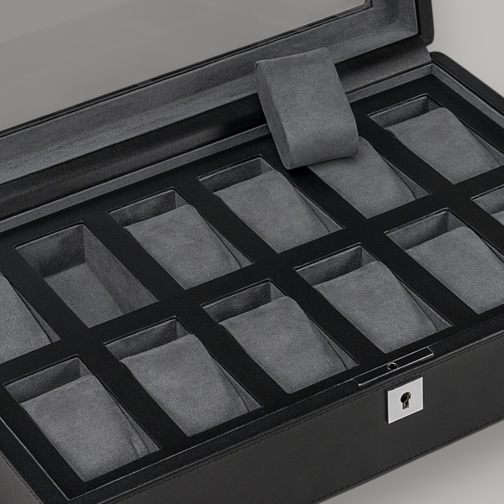 Watch case for 12 watches 12 watches Tempora / black (recycled leather)