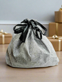 Chic gift bag with black bows